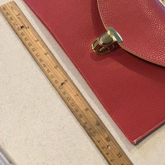 Purse NWT Merci Beaucoup Clutch New Bag Purse Crossbody Magenta Pink Brass Chain - Picture 9 of 11